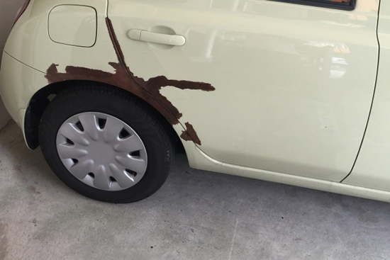 車のメッキ部分に水垢汚れがつく原因 除去するポイントも紹介 ガラスコーティング大阪 横浜